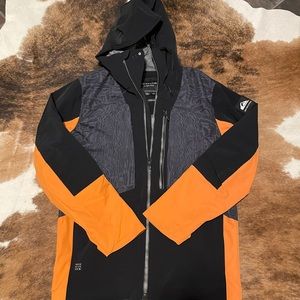 NWOT Quicksilver black/orange/grey snowboarding